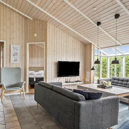 Prázdninový dům Beautiful In Juelsminde With Sauna